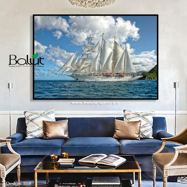 کشتی بادبانی در دریا